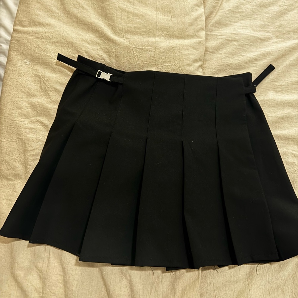 Zara Black Mini Skirt with Pleats